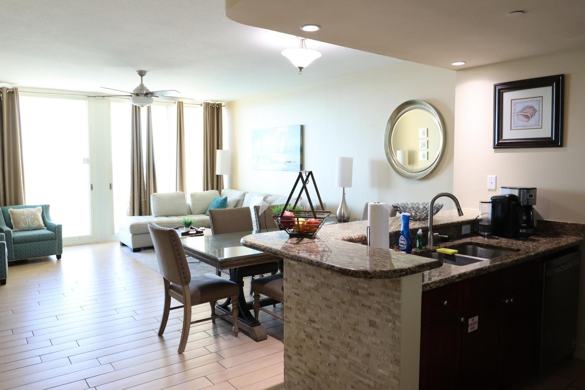 Aqua 1504 Beachfront Condo With Free Beach Chairs Panama City Beach Exteriör bild
